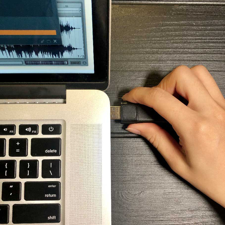 mo-key